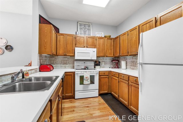 631 Spring Lane 6, Holland, MI 49423