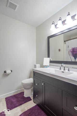 1020 S Green Street, Brownsburg, IN 46112