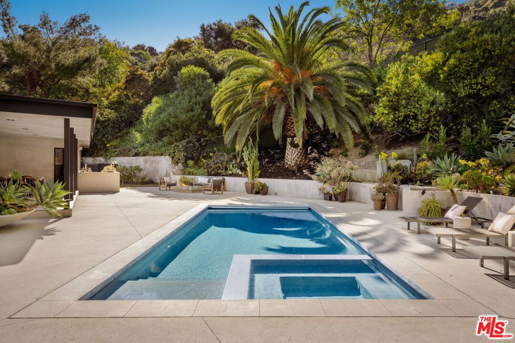 Image 1 of property listing at 9991 Liebe Drive, Beverly Hills, CA 90210