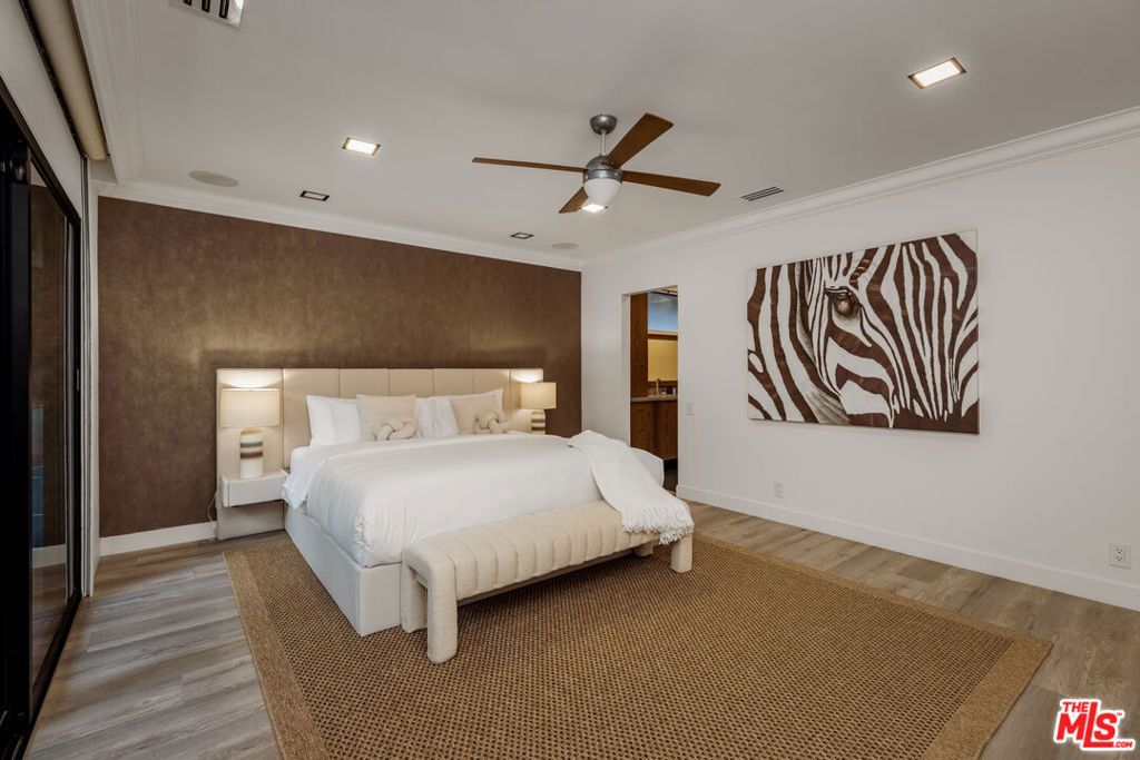 Image 19 of property listing at 9991 Liebe Drive, Beverly Hills, CA 90210