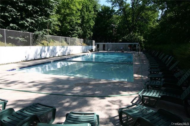 83 Rockledge Road 1A, Hartsdale, NY 10530