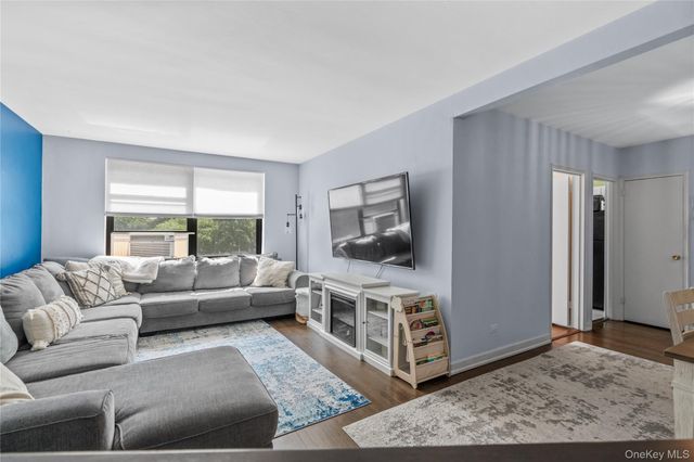 83 Rockledge Road 1A, Hartsdale, NY 10530