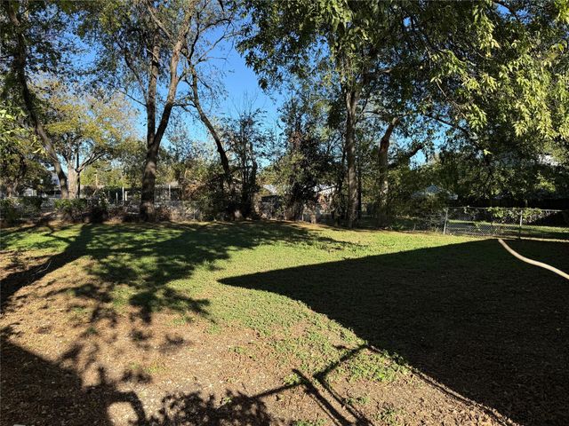 612 Hammack DR, Austin, TX 78752