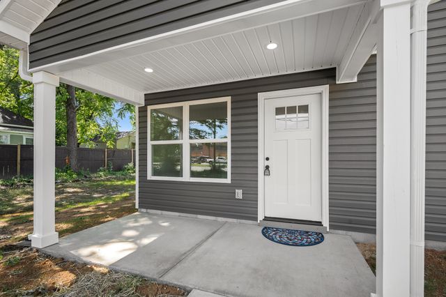 208 Decherd Street, W, Tullahoma, TN 37388