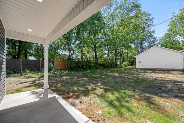 208 Decherd Street, W, Tullahoma, TN 37388