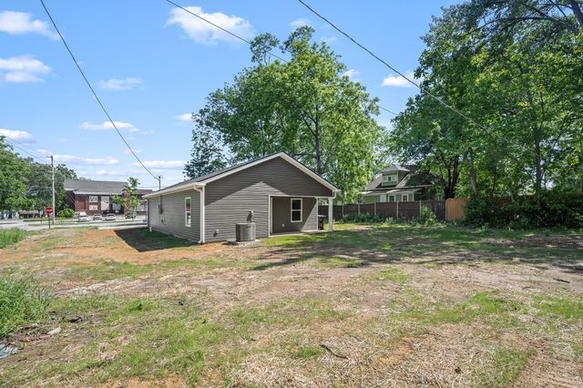 208 Decherd Street, W, Tullahoma, TN 37388