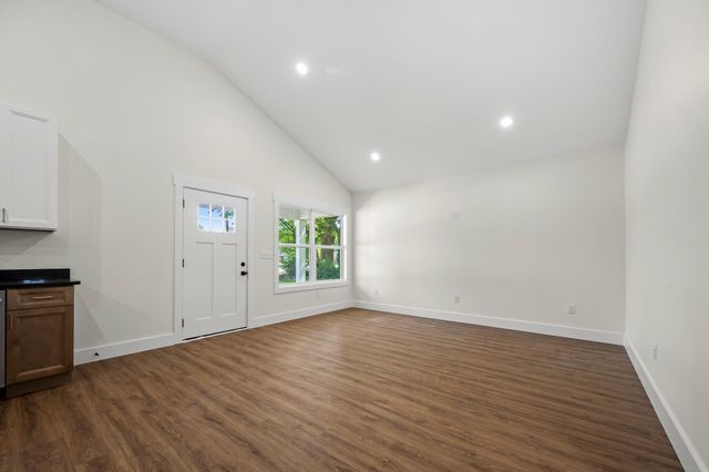 208 Decherd Street, W, Tullahoma, TN 37388