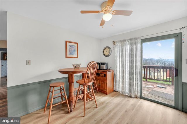 205 PEMBROKE DR, Reading, PA 19607