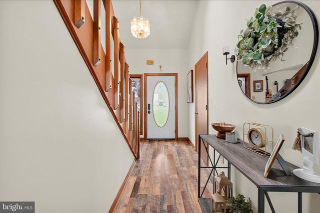 205 PEMBROKE DR, Reading, PA 19607