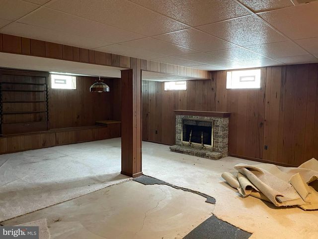 9207 GARDENIA RD, Baltimore, MD 21236