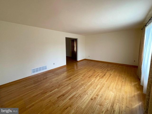 9207 GARDENIA RD, Baltimore, MD 21236