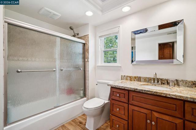1014 Veterans Ct, Martinez, CA 94553