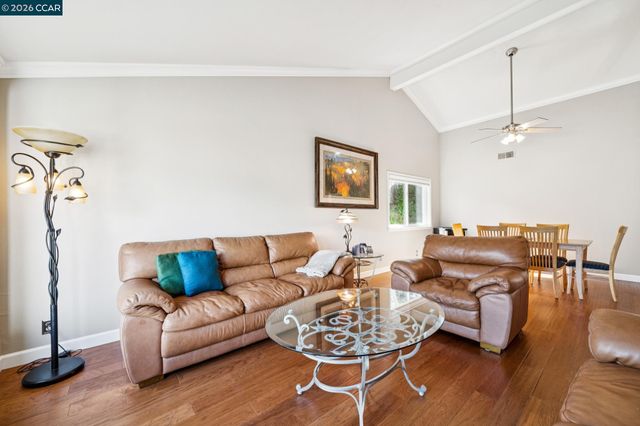 1014 Veterans Ct, Martinez, CA 94553