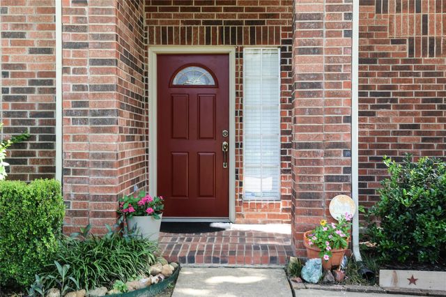 13327 Lynnville Drive, Houston, TX 77065
