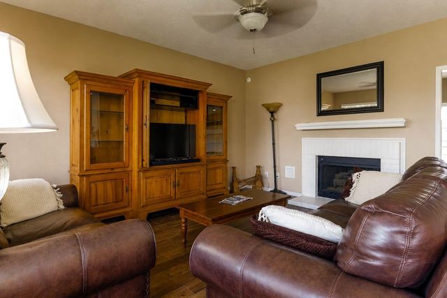 13327 Lynnville Drive, Houston, TX 77065