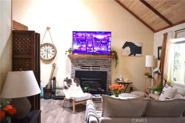 437 Chickadee Drive, Big Bear Lake, CA 92315