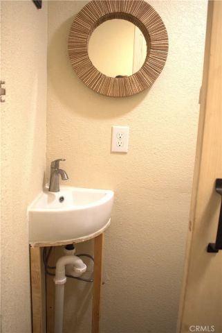 437 Chickadee Drive, Big Bear Lake, CA 92315