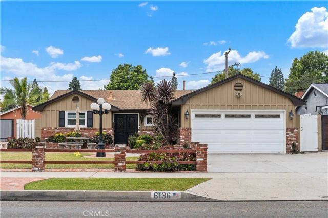 6136 E Rosebay, Long Beach, CA 90808