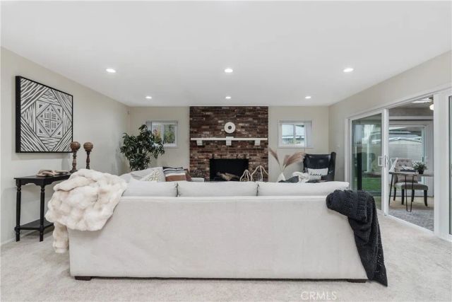 6136 E Rosebay, Long Beach, CA 90808