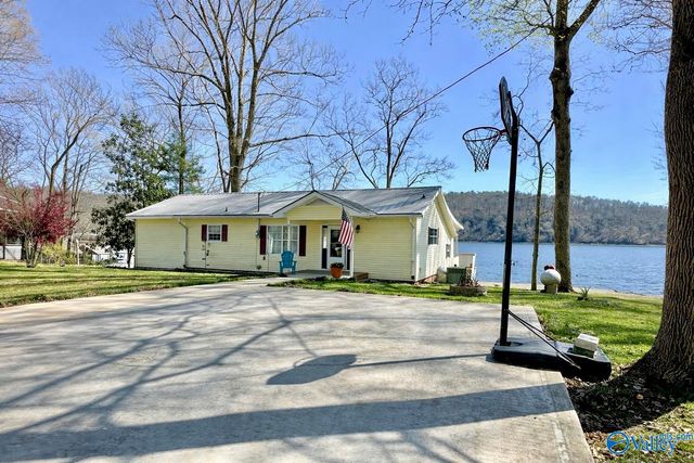 17659 Elk Estates Road, Athens, AL 35614