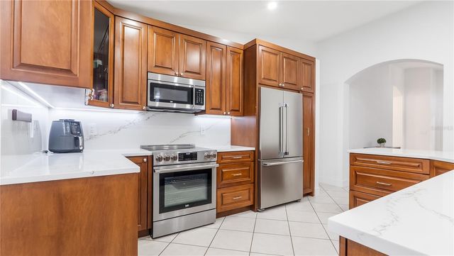 132 CHESTNUT CIRCLE, Royal Palm Beach, FL 33411