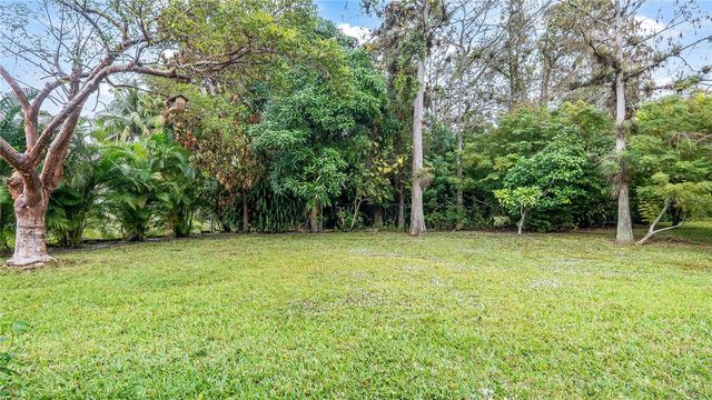 132 CHESTNUT CIRCLE, Royal Palm Beach, FL 33411