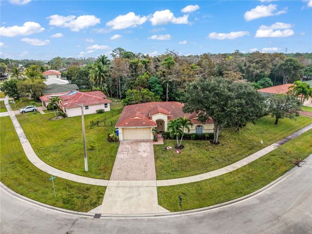 132 CHESTNUT CIRCLE, Royal Palm Beach, FL 33411