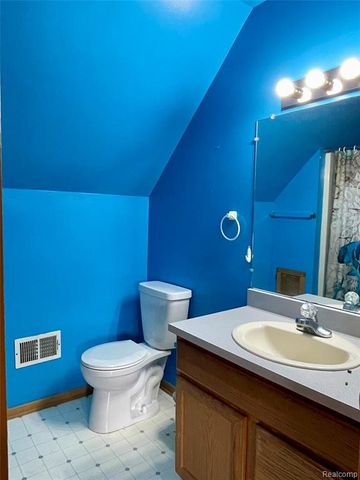 3914 Golf Vista Drive, Lapeer, MI 48446