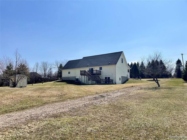 3914 Golf Vista Drive, Lapeer, MI 48446