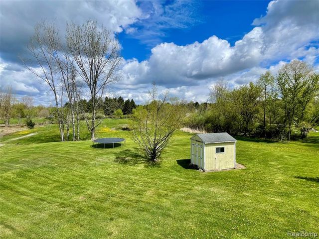 3914 Golf Vista Drive, Lapeer, MI 48446