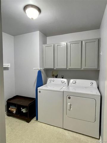 3914 Golf Vista Drive, Lapeer, MI 48446