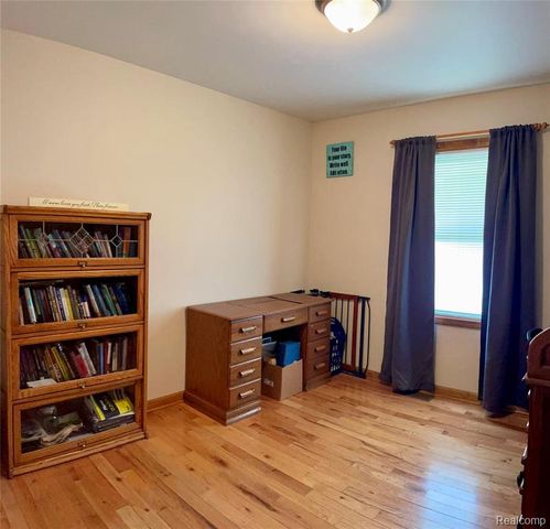 3914 Golf Vista Drive, Lapeer, MI 48446