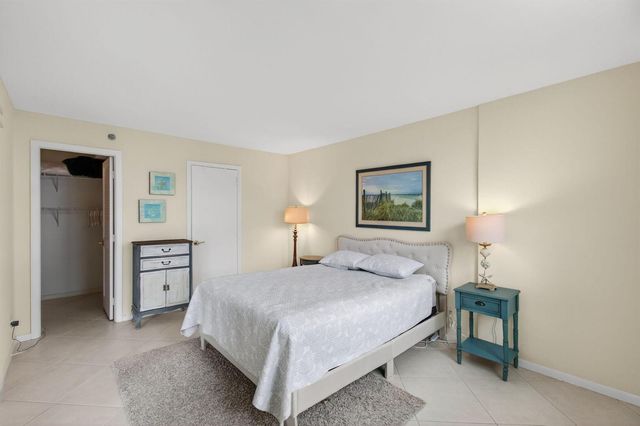 4505 S Ocean Boulevard 905, Highland Beach, FL 33487