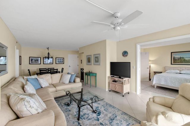 4505 S Ocean Boulevard 905, Highland Beach, FL 33487