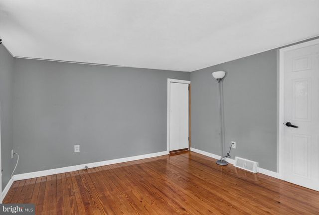 721 ALMONESSON RD, Westville, NJ 08093