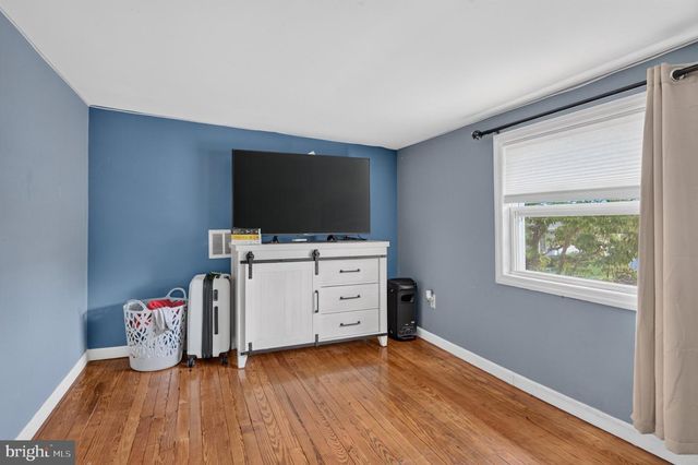 721 ALMONESSON RD, Westville, NJ 08093