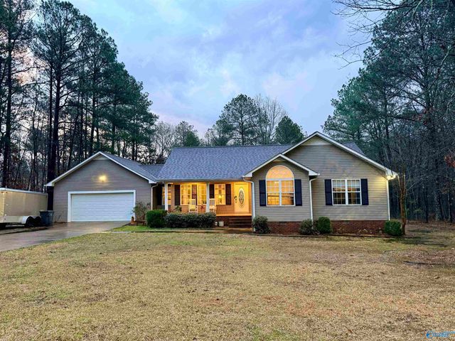 145 Oak Hill Drive, Centre, AL 35960