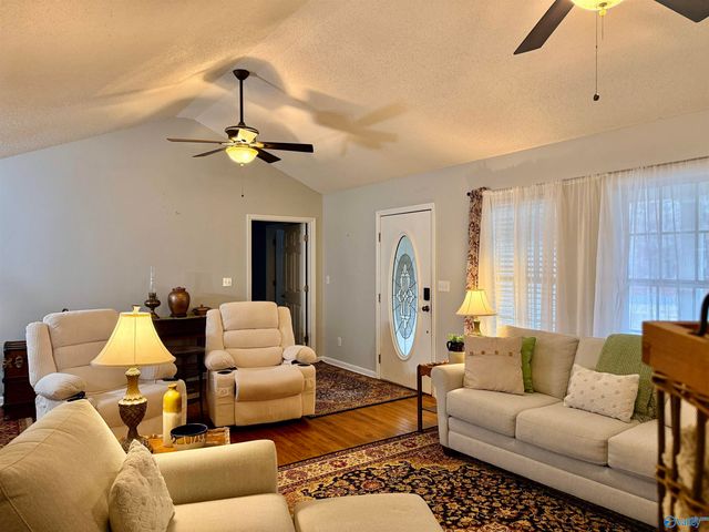 145 Oak Hill Drive, Centre, AL 35960