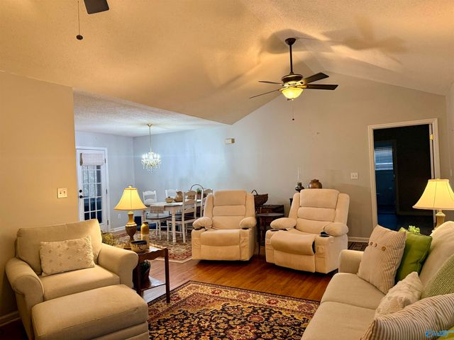 145 Oak Hill Drive, Centre, AL 35960