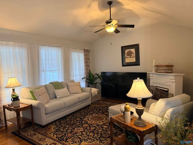 145 Oak Hill Drive, Centre, AL 35960