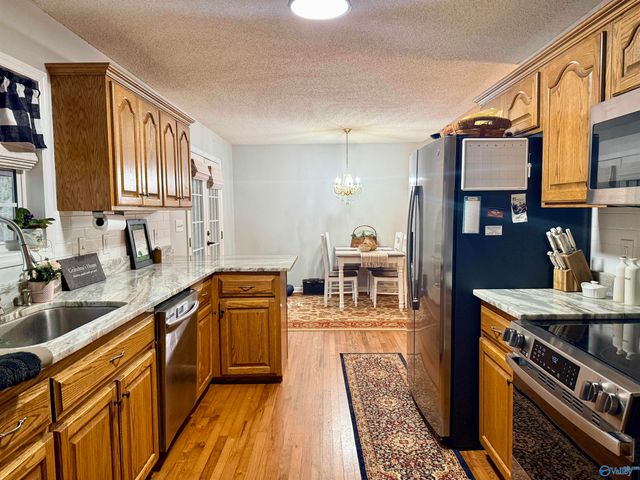 145 Oak Hill Drive, Centre, AL 35960