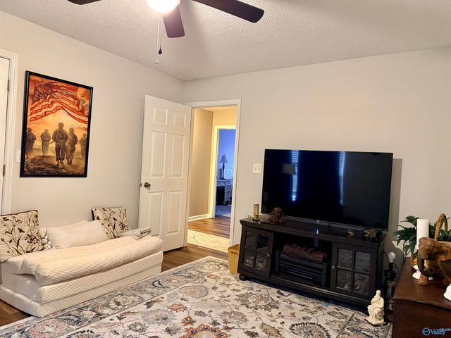 145 Oak Hill Drive, Centre, AL 35960