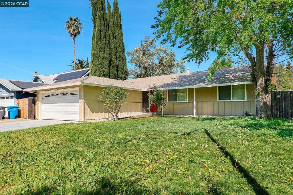 172 Arrowhead Dr, Vacaville, CA 95687