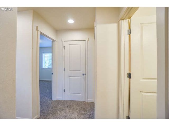 4013 N PIONEER CANYON Dr, Ridgefield, WA 98642