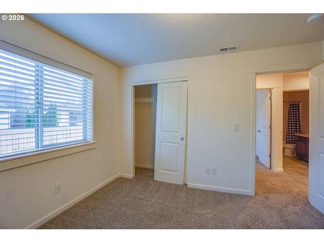 4013 N PIONEER CANYON Dr, Ridgefield, WA 98642