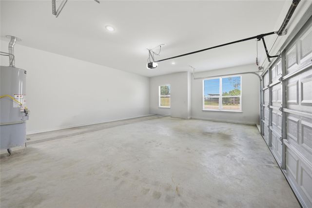 185 Oak Cluster Drive, Columbus, TX 78934