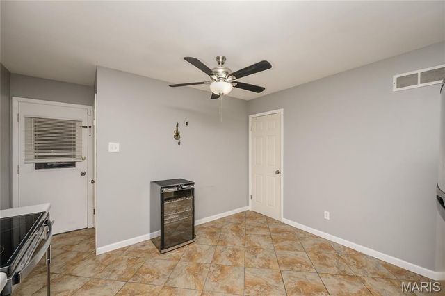 1712 Atmore Drive, St Louis, MO 63136