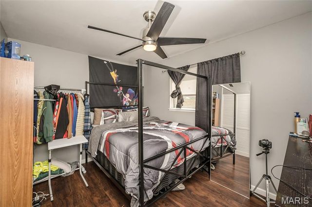 1712 Atmore Drive, St Louis, MO 63136