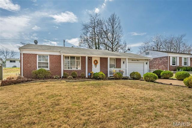 1712 Atmore Drive, St Louis, MO 63136