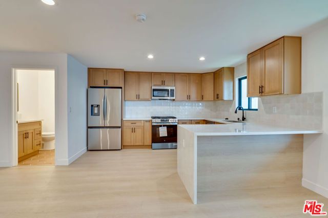 926 N Spaulding Avenue 10, West Hollywood, CA 90046